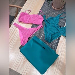 Triangl Bikinis - small ++ top, large regular bottom